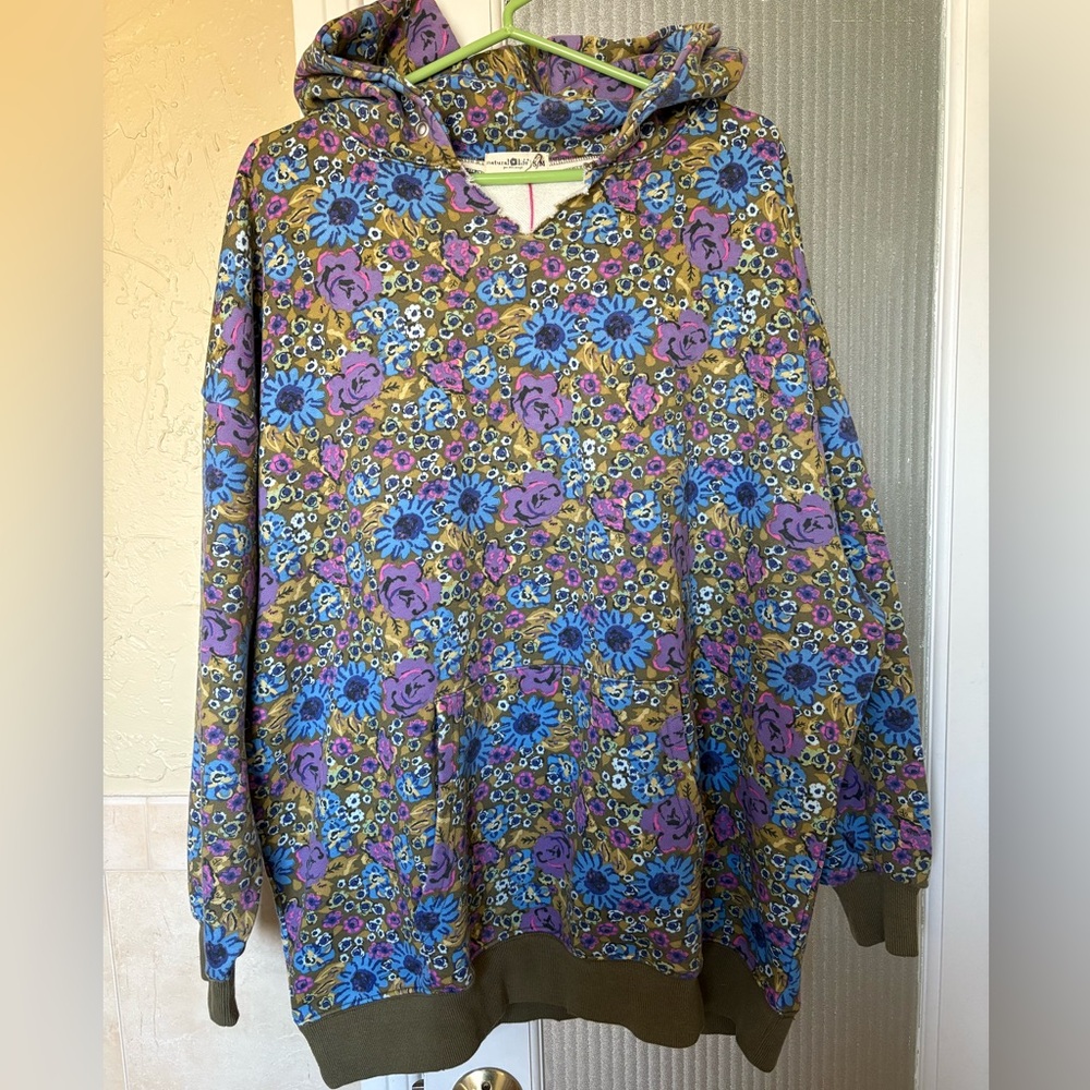 Natural Life Oversized Floral Hoodie - Picture 3 of 7